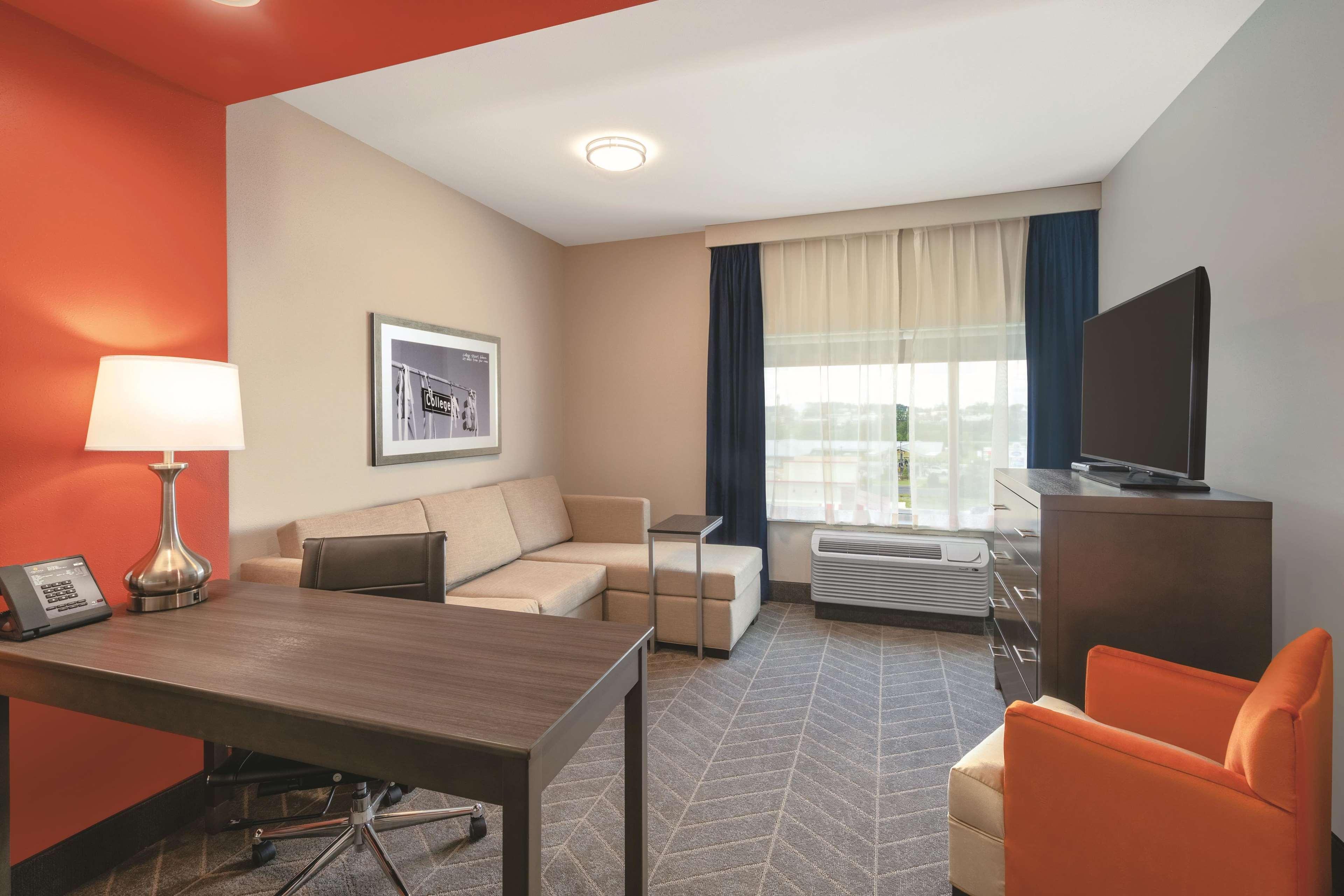 Hotel La Quinta By Wyndham Opelika Auburn Esterno foto